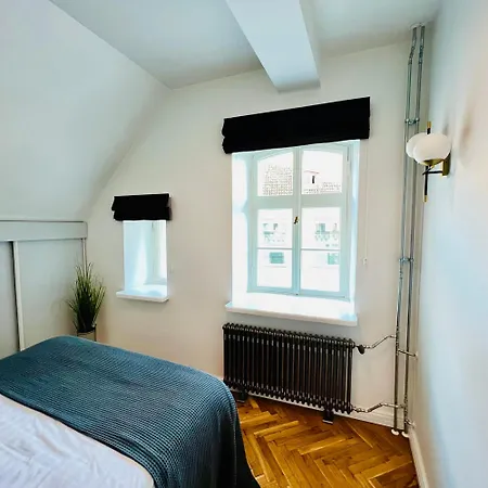 Apartment 2br 95m2 In Old Town With Free Parking And Sauna! Tallinn