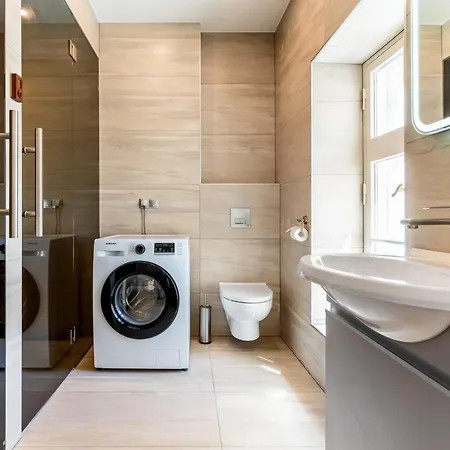 2br 95m2 In Old Town With Free Parking And Sauna! Apartment Tallinn