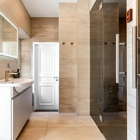Apartment 2br 95m2 In Old Town With Free Parking And Sauna! *