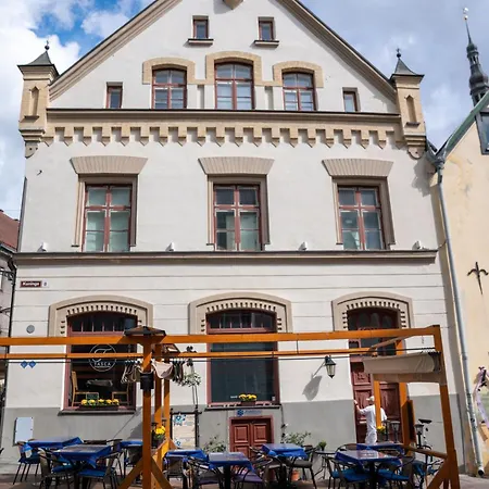 2br 95m2 In Old Town With Free Parking And Sauna! Tallinn