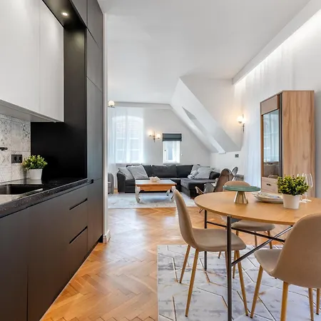 Apartment 2br 95m2 In Old Town With Free Parking And Sauna!