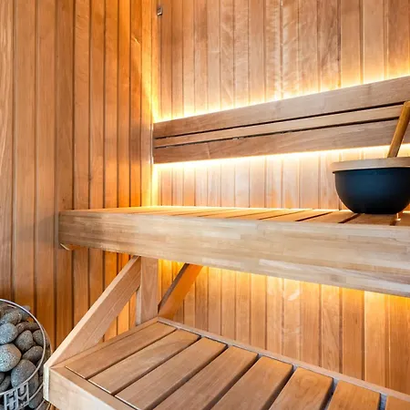 2br 95m2 In Old Town With Free Parking And Sauna! * Tallinn